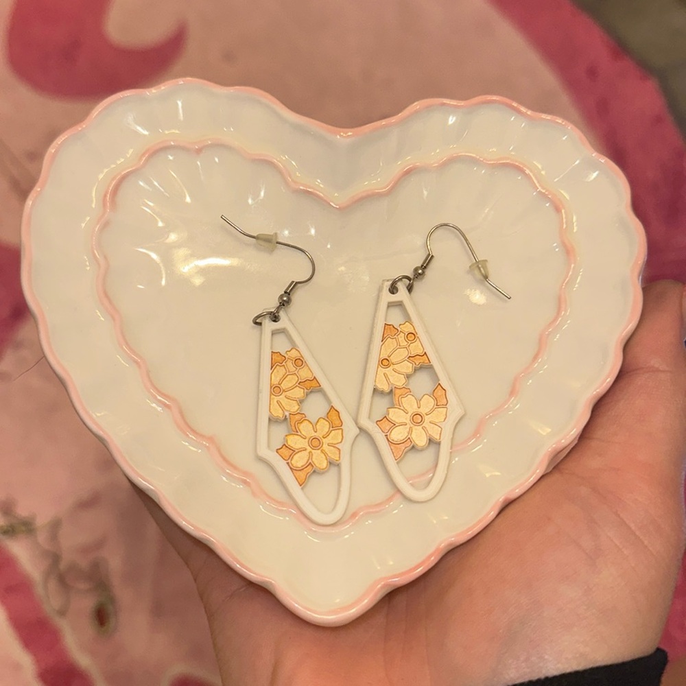 Dangling earrings